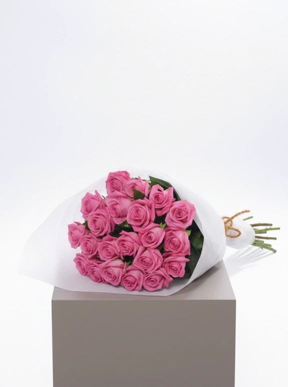 19 Pembe Gül Buketi